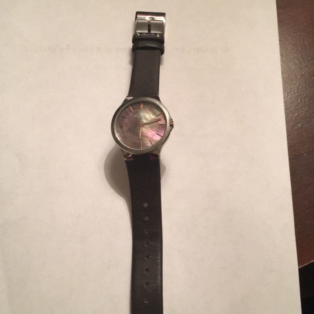 Watch - image 3